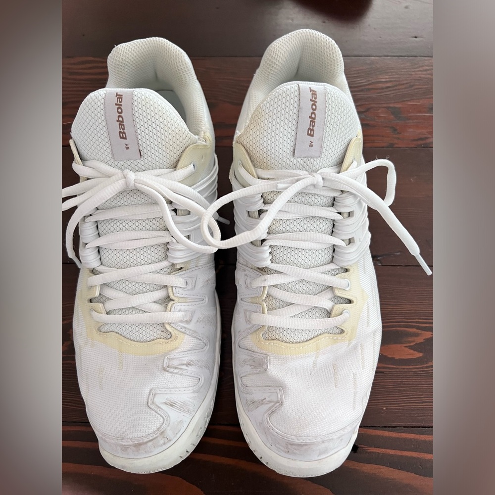 Babolar tennis shoes.